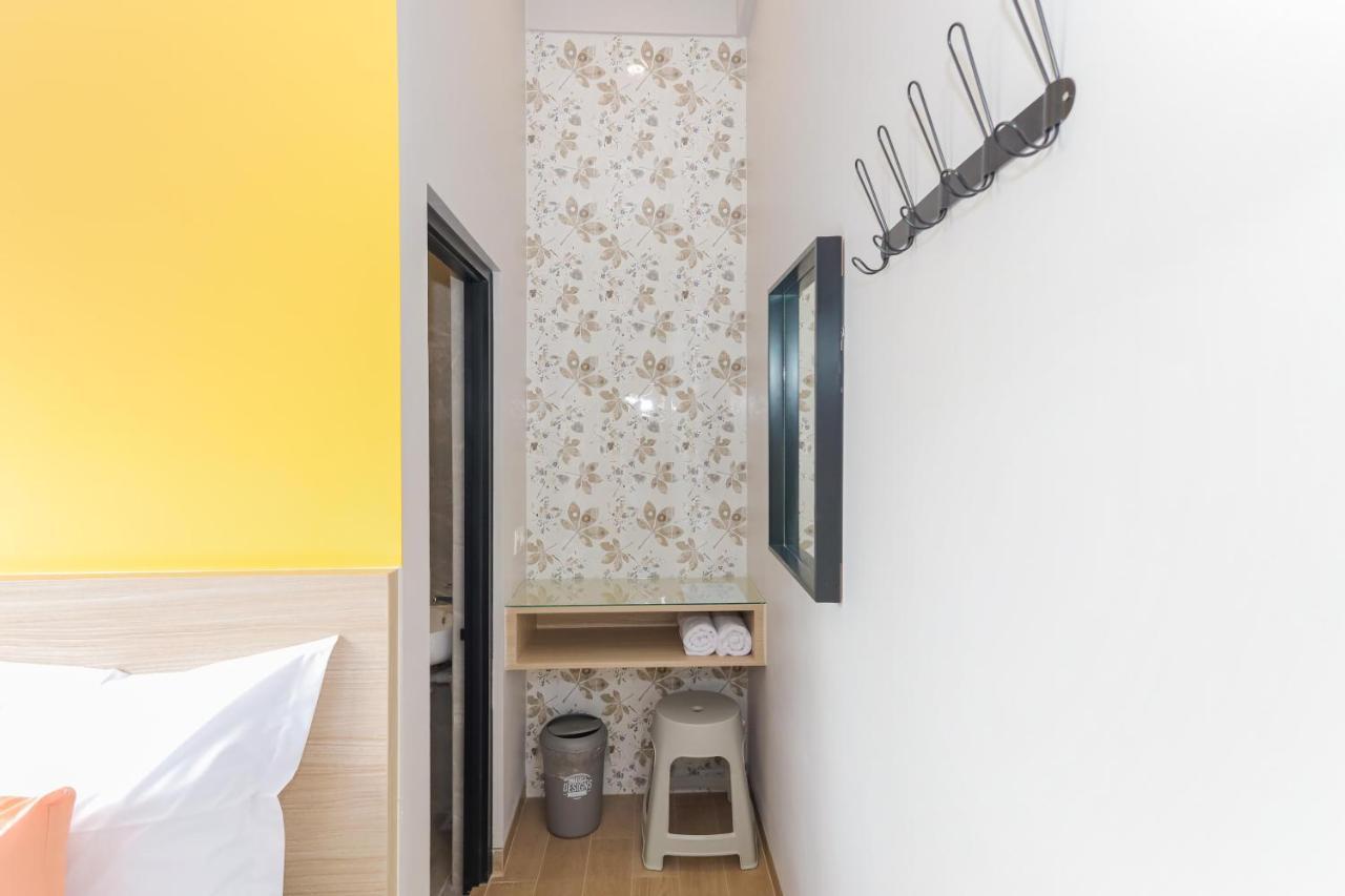 Sans Hotel Clover Ace Surabaya By Reddoorz Eksteriør billede
